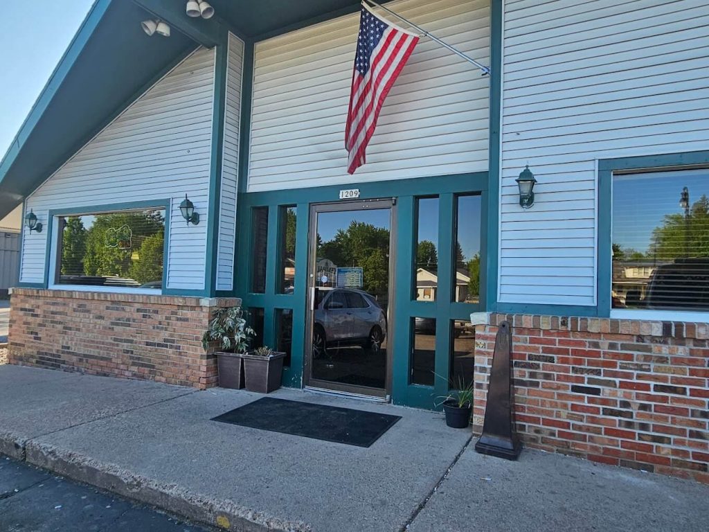 central cafe marshfield exterior 1024x768