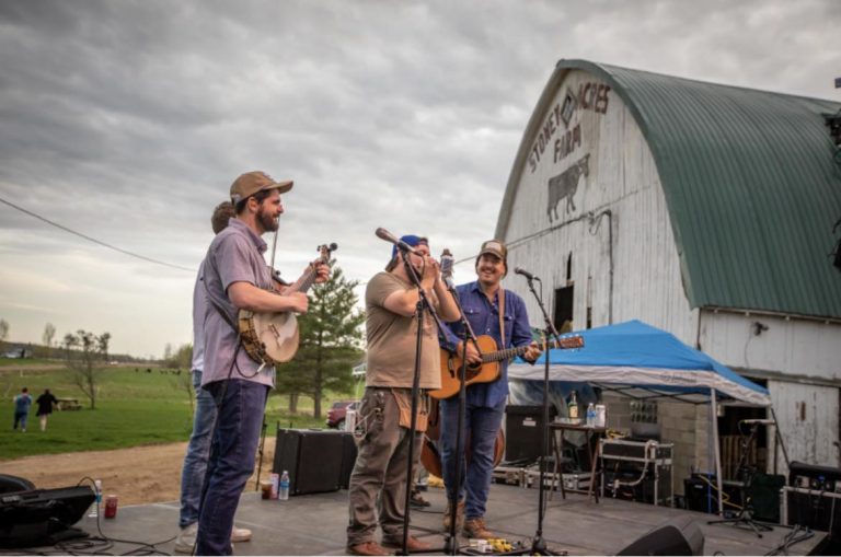 stony acres farm live music 768x509