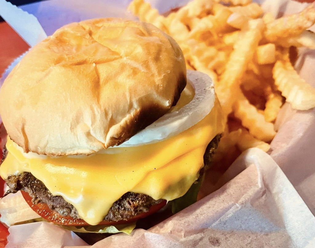 t bones bar grill cheeseburger fries 1024x806
